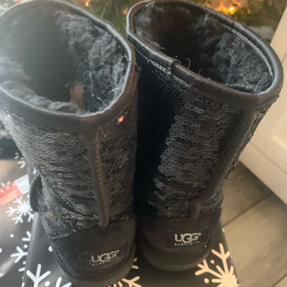 UGG black sequin size 8 boots